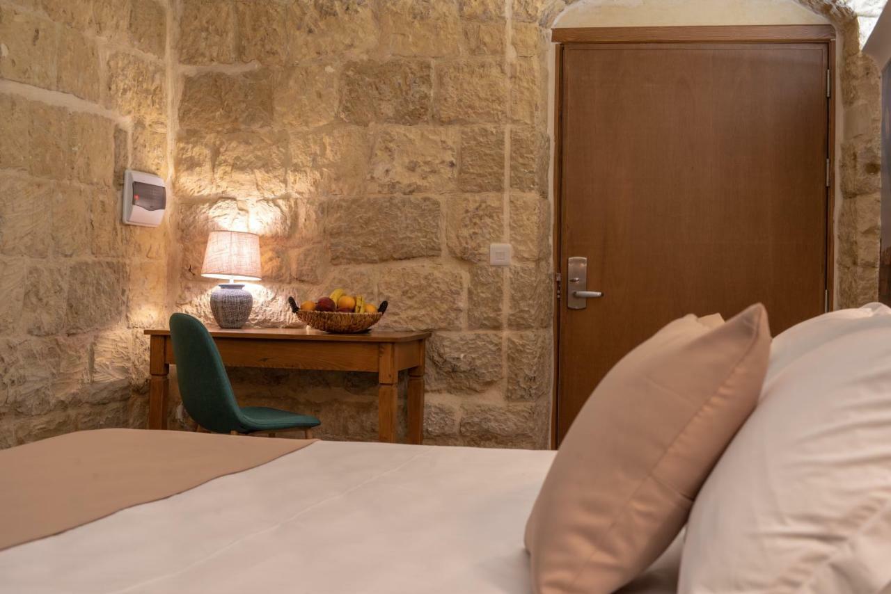 39 St. George Bed and Breakfast Victoria Εξωτερικό φωτογραφία